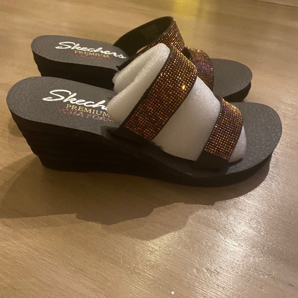 Skecher Wedge Sandel Slip on